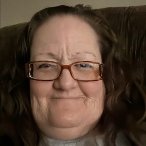 Meet your Posher, Robyn